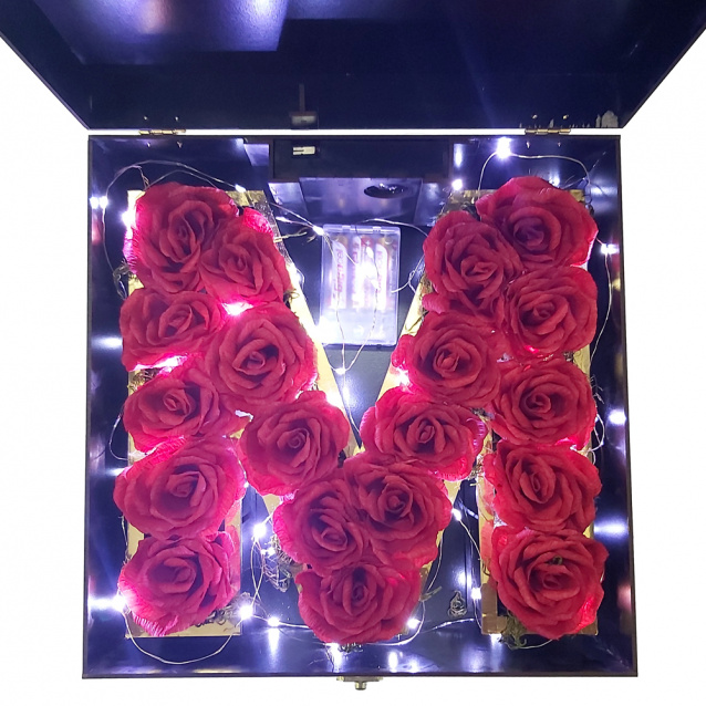 باکس گل حروف انگلیسی موزیکال با ریسه LED
